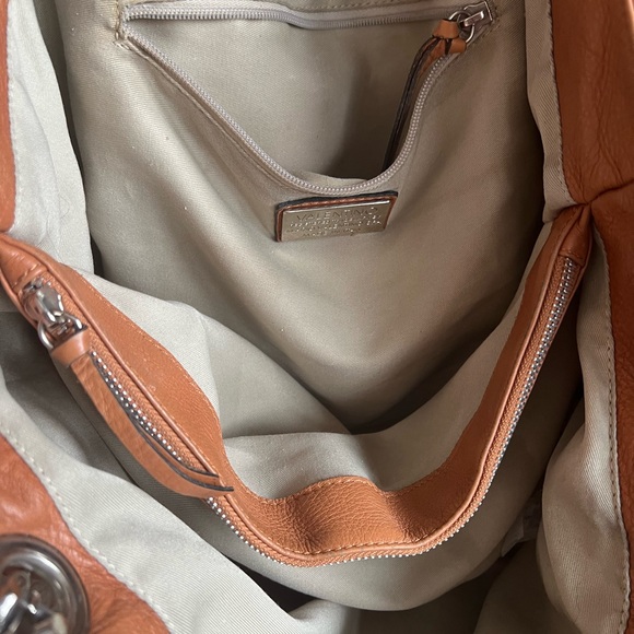 Mario Valentino Shoulder Bag - Picture 2 of 7